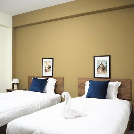 Hotel Bua House Poshtel à Chiang Mai Extérieur photo