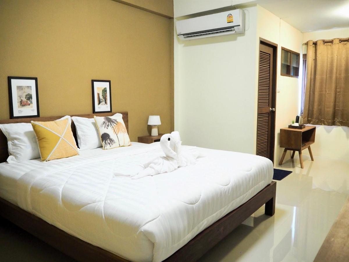 Hotel Bua House Poshtel à Chiang Mai Extérieur photo